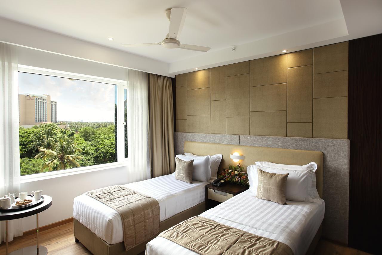 Sugar Business Hotel Kochi Εξωτερικό φωτογραφία