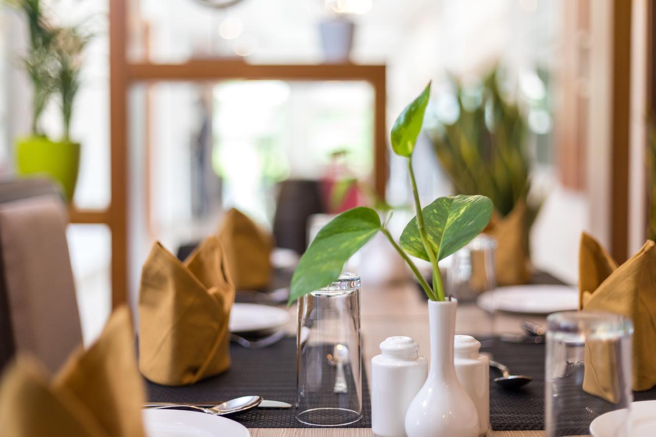 Sugar Business Hotel Kochi Εξωτερικό φωτογραφία