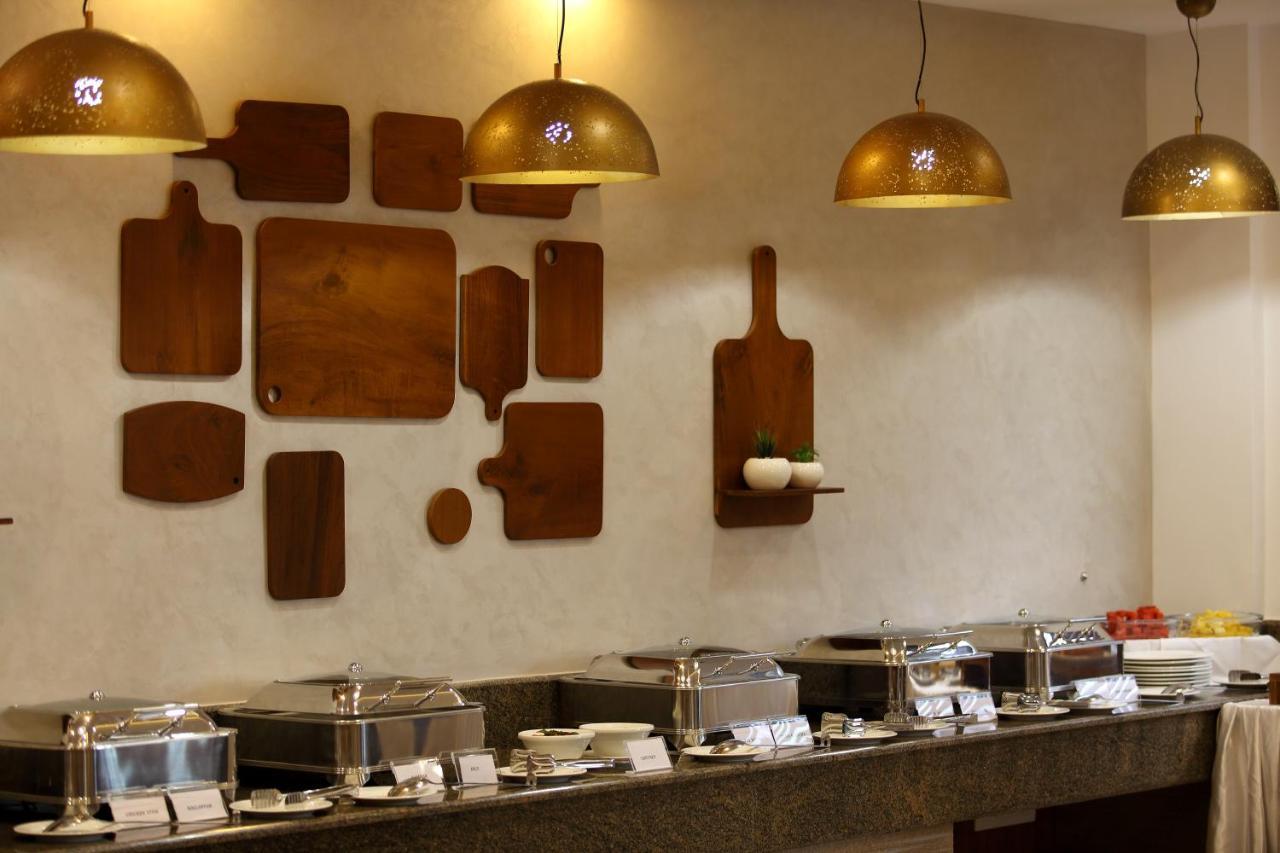 Sugar Business Hotel Kochi Εξωτερικό φωτογραφία
