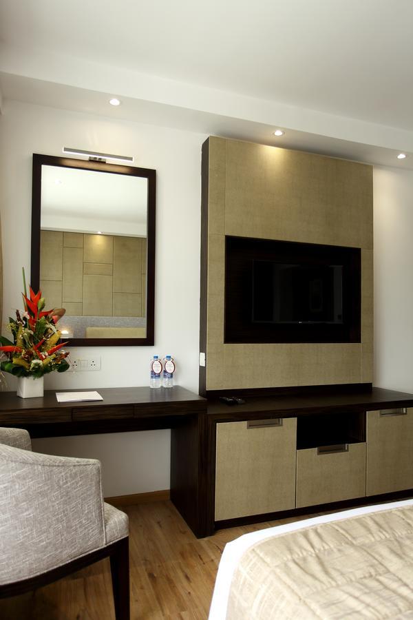 Sugar Business Hotel Kochi Εξωτερικό φωτογραφία