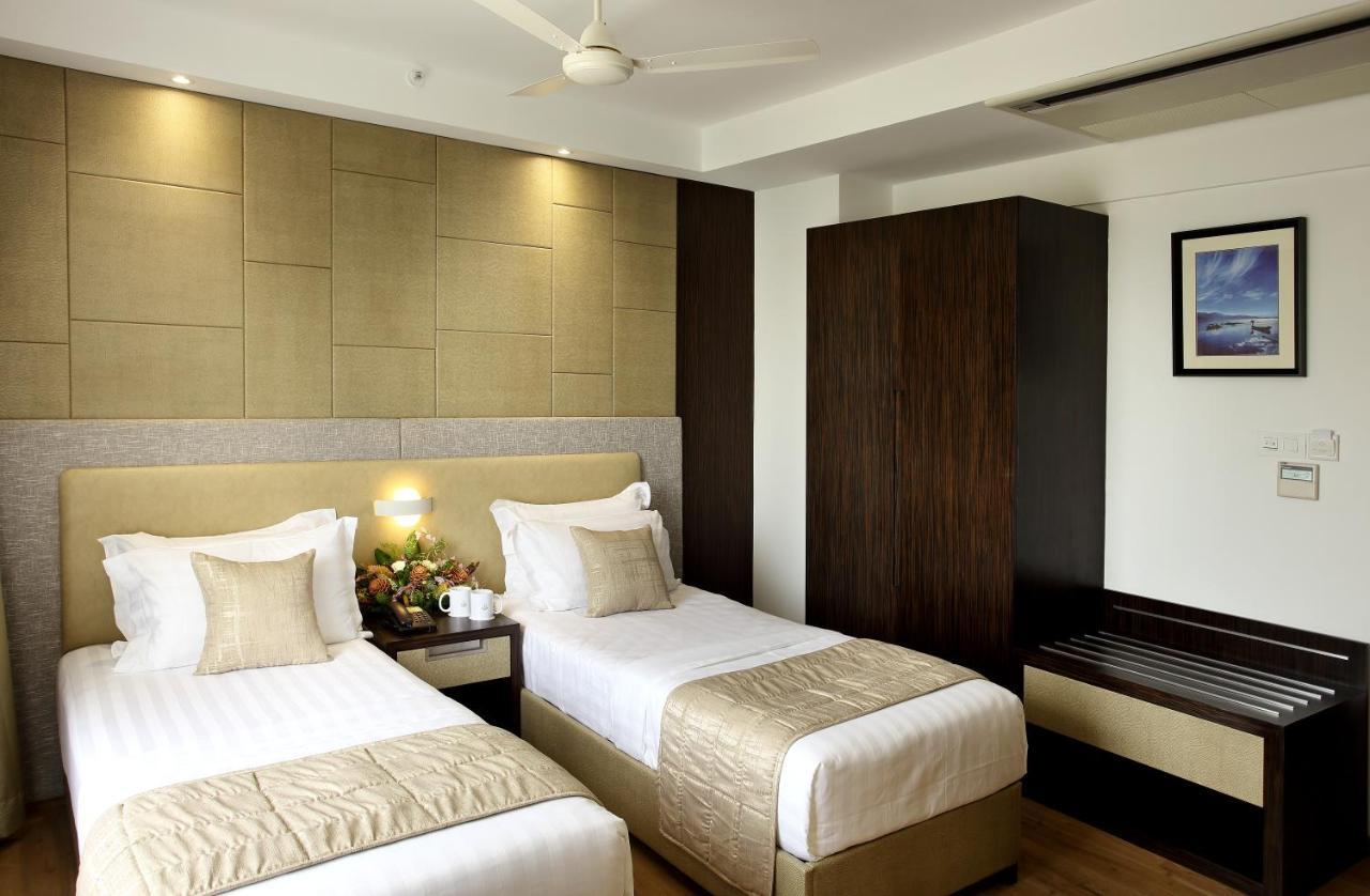 Sugar Business Hotel Kochi Εξωτερικό φωτογραφία
