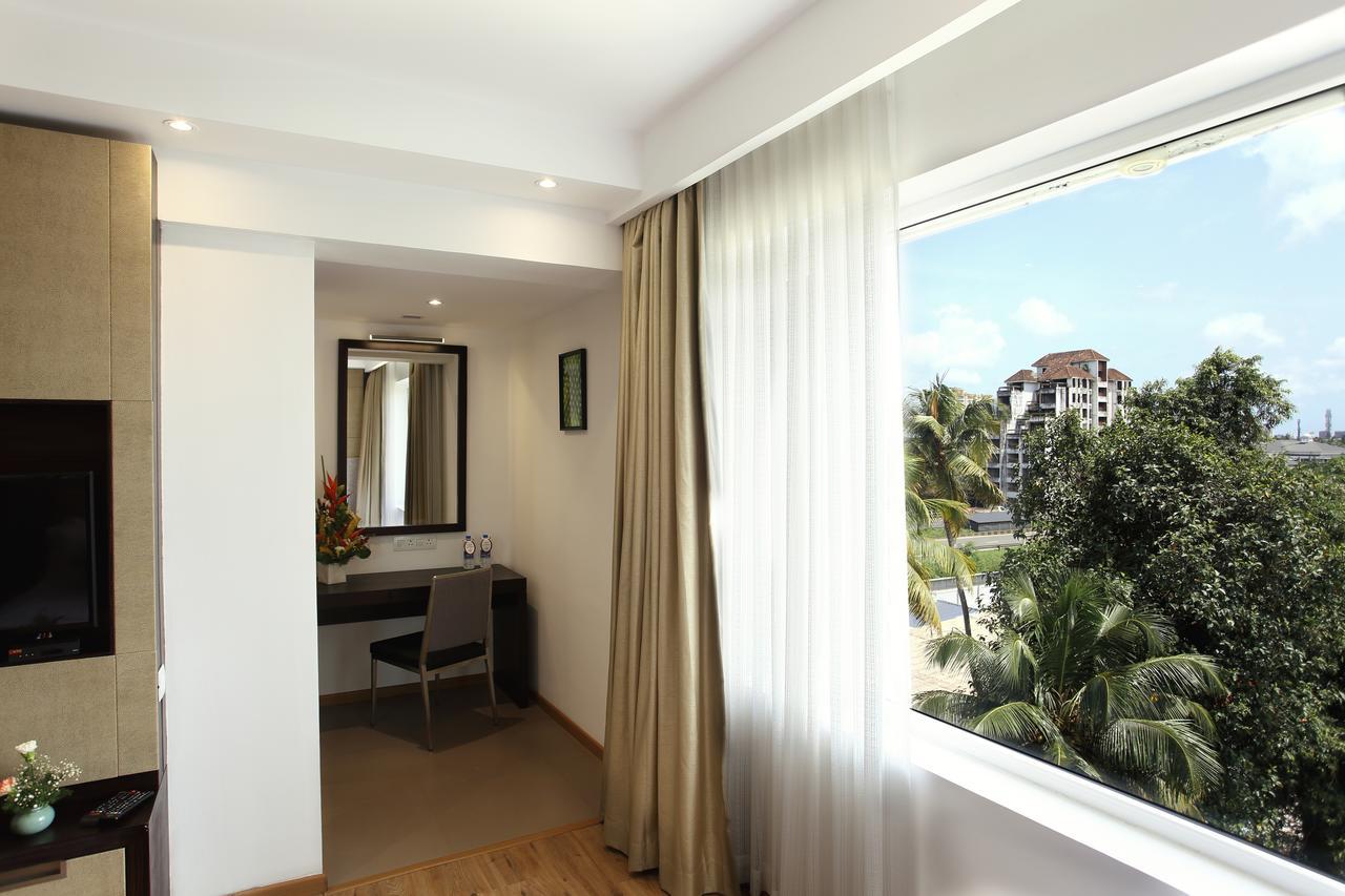 Sugar Business Hotel Kochi Εξωτερικό φωτογραφία